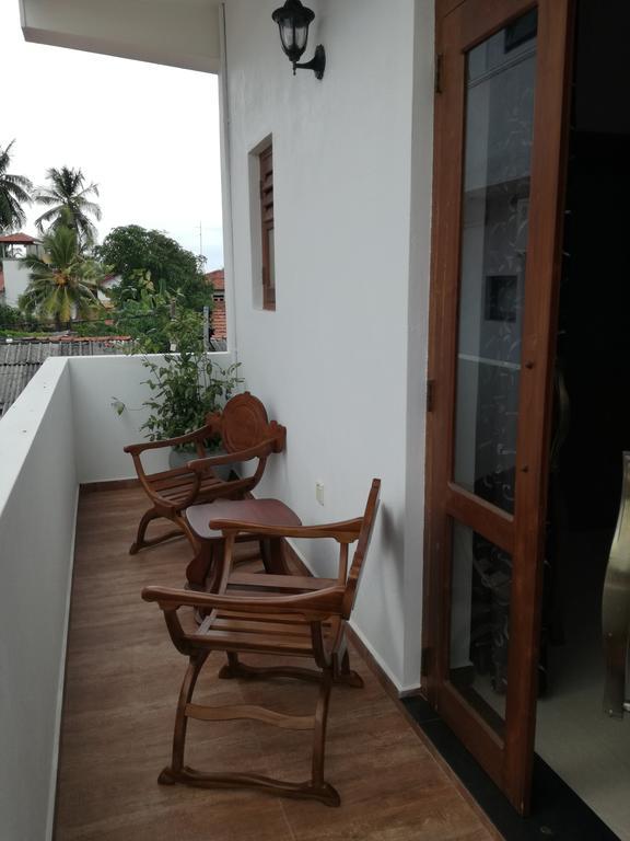 Bianco Terrace Hotel Negombo Bagian luar foto