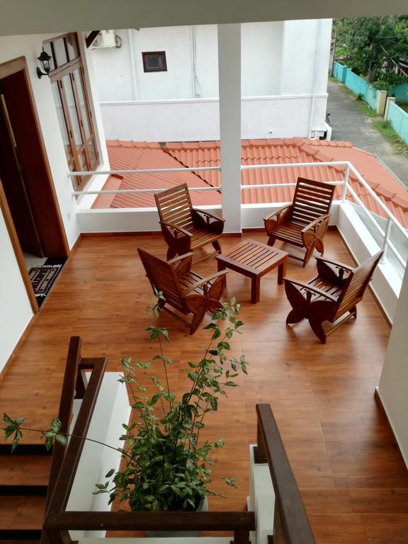 Bianco Terrace Hotel Negombo Bagian luar foto
