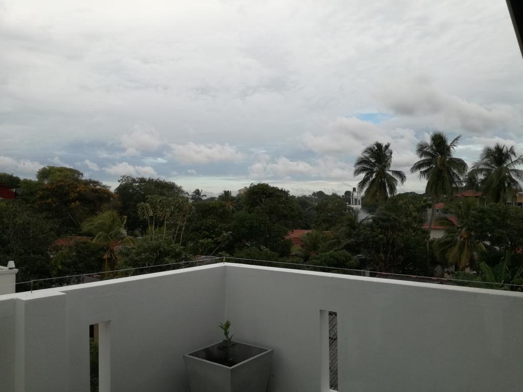 Bianco Terrace Hotel Negombo Bagian luar foto